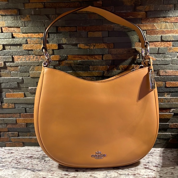 Coach Handbags - Coach Glovetanned Nomad Crossbody